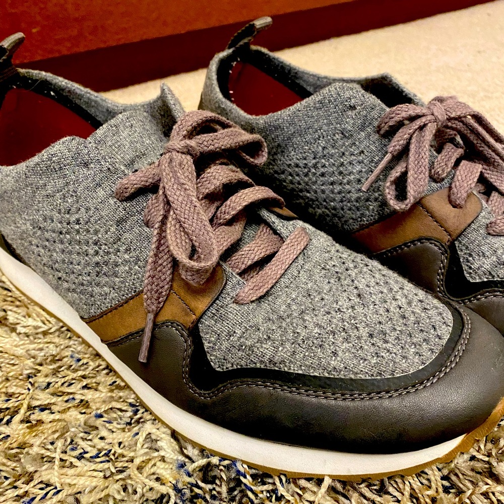 UGG Mens M. Trigo GRAY TREADLITE Shoes Sneaker 1018424 Athletic 11.5 Charcoal